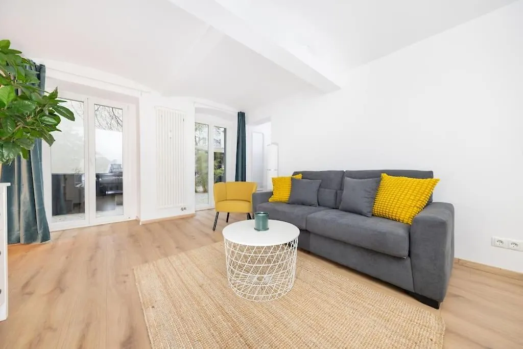 Apartamento Terrassen-Wohnung Am Goerlitzer Park In Kreuzberg Berlín