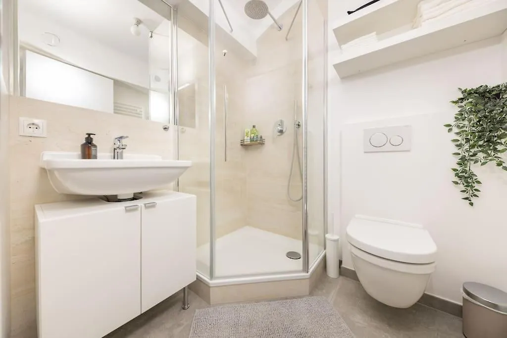 Terrassen-Wohnung Am Goerlitzer Park In Kreuzberg Berlín Apartamento